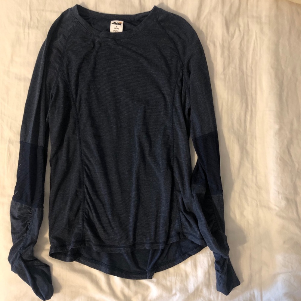 Athletic long sleeve top